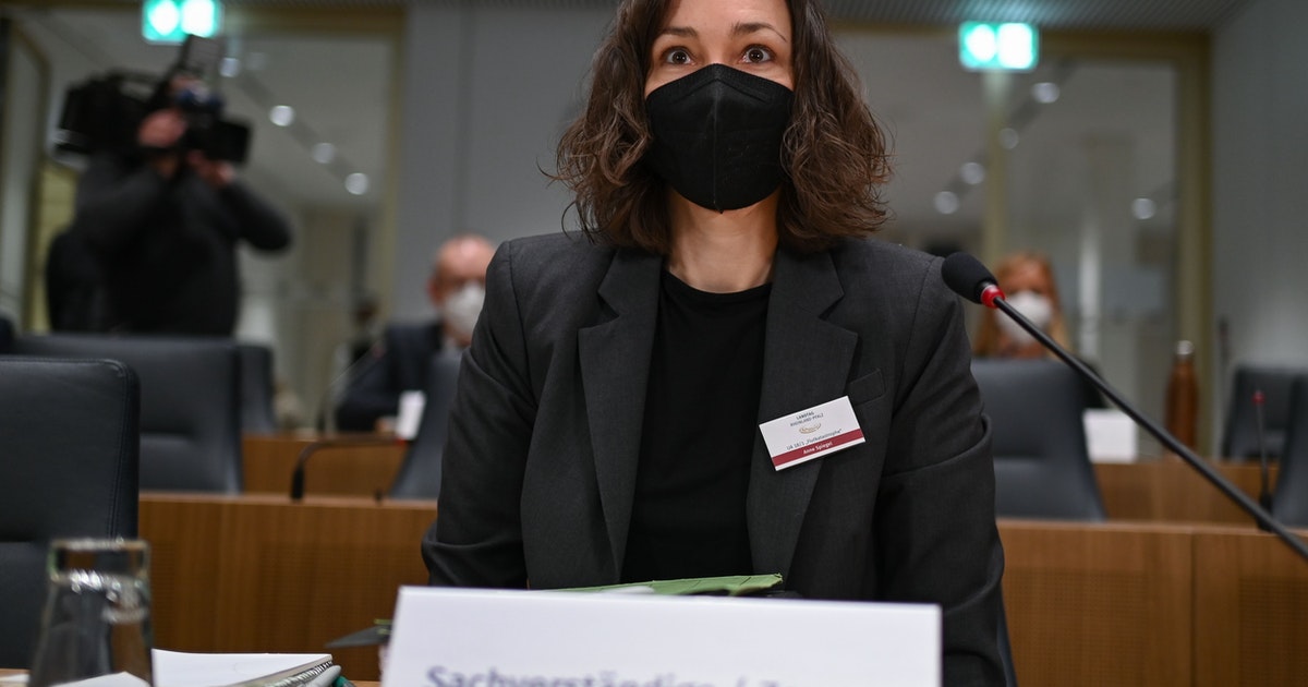 Anne Spiegel sagt aus: „Ja, es gab diese SMS“