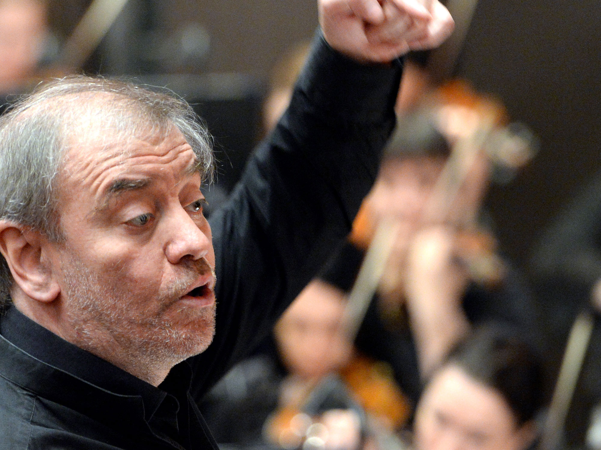 Krieg in der Ukraine - München entlässt Chefdirigenten der Philharmoniker wegen Nähe zu Putin